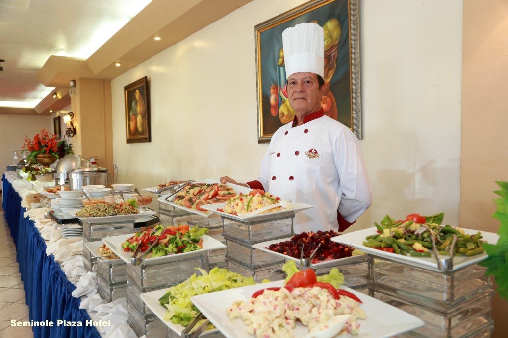 Seminole Plaza Hotel 마나과 외부 사진
