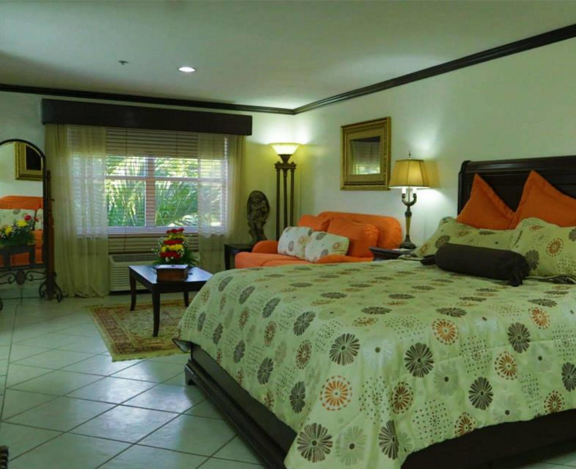 Seminole Plaza Hotel 마나과 외부 사진